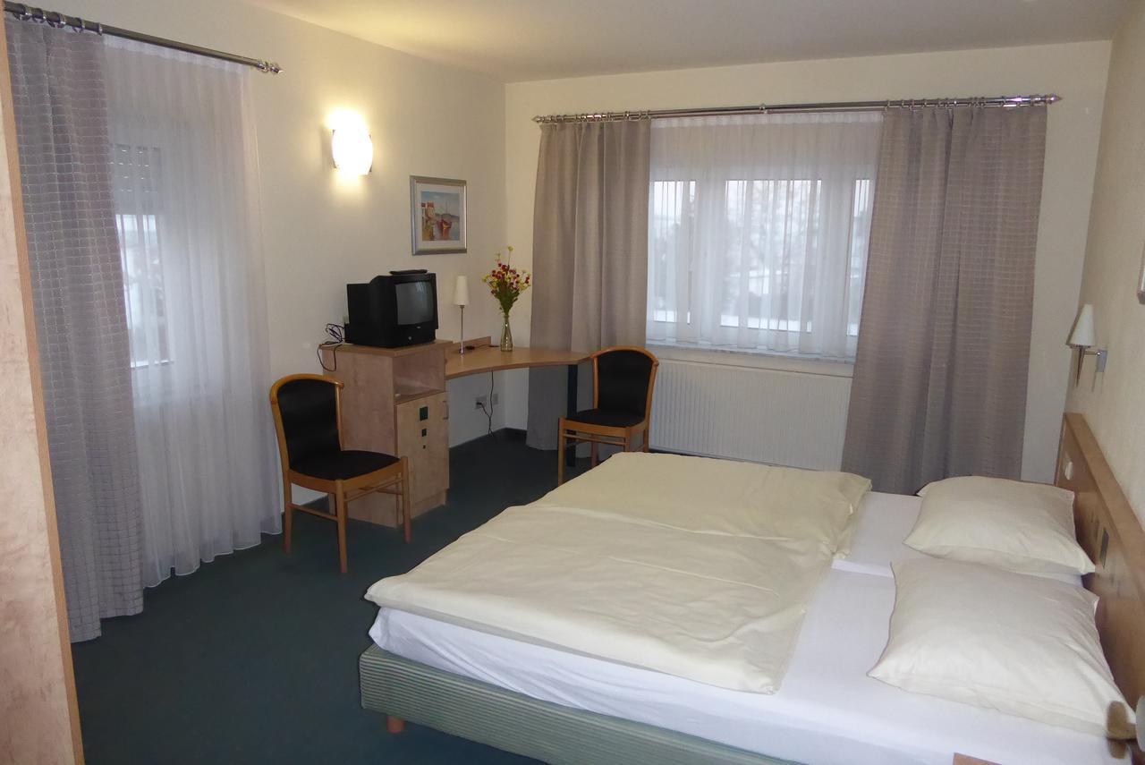 Hotel Ring Park Бухен Экстерьер фото